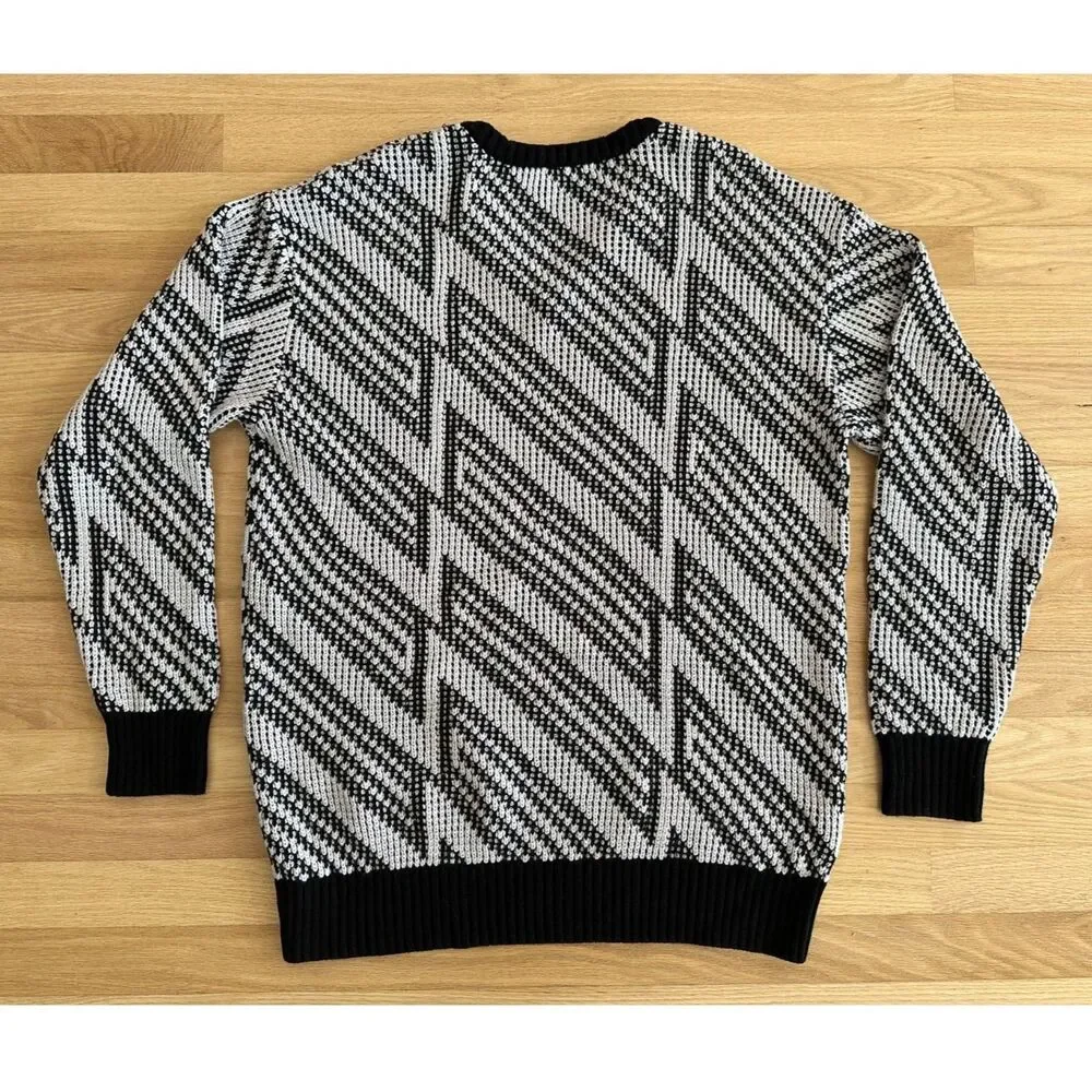 Coach Black White Geometric Chevron Knit V-Neck Sweater Pullover Men's size M